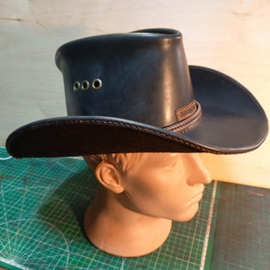 Шляпа ковбойская кожаная